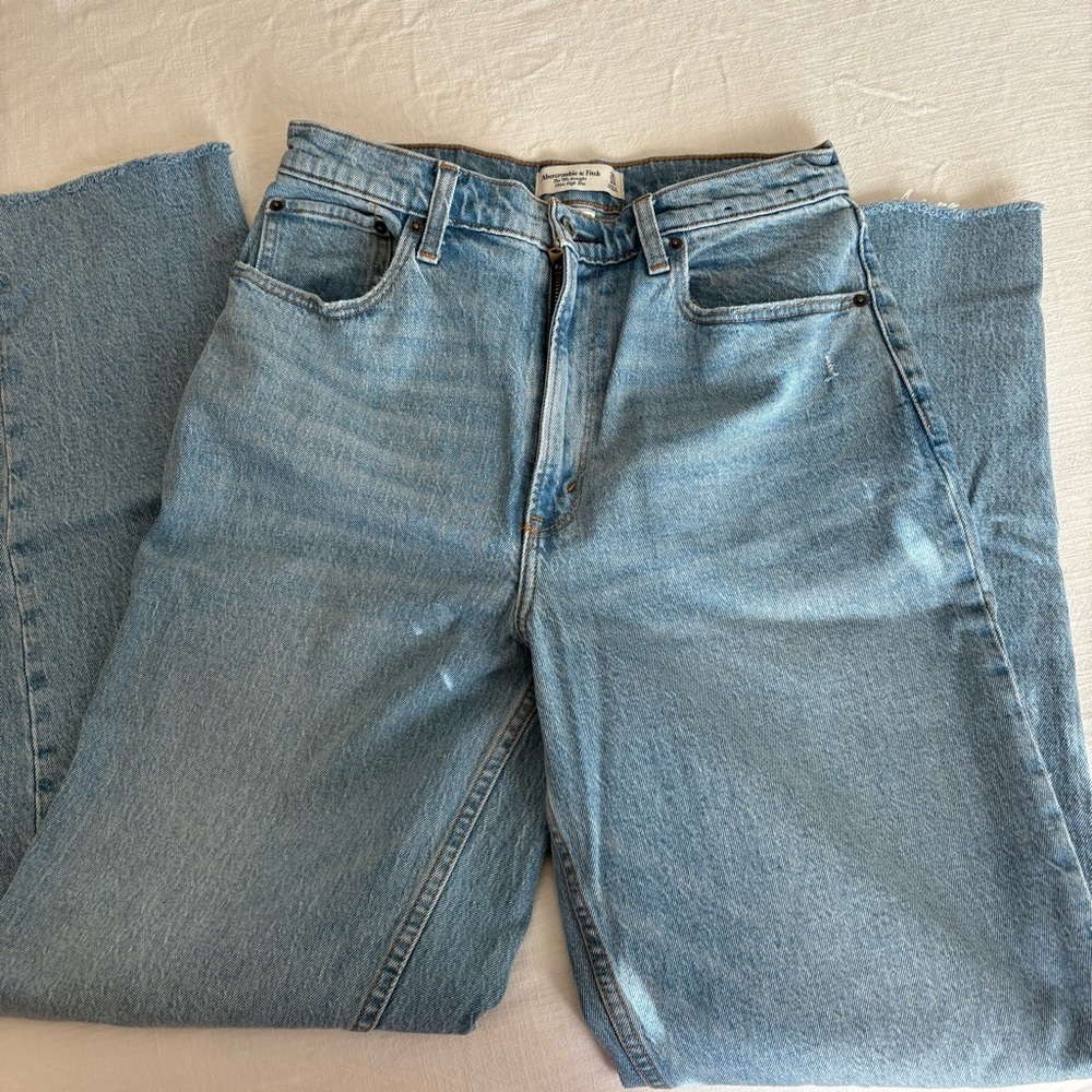 Abercrombie 90’s Straight Jean